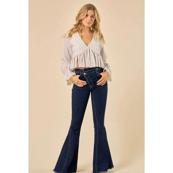 Altar'd State Women's Stripes Plunging Neck Bell Sleeves Cropped Blouse Size M - Picture 1 of 7